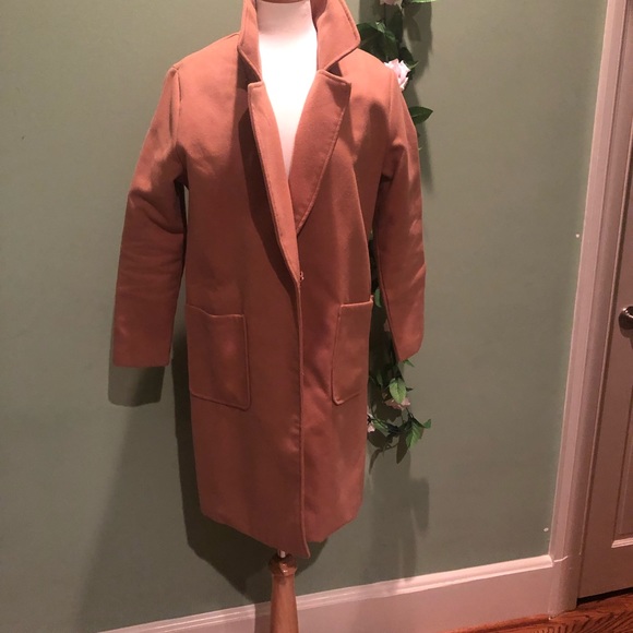 ⭐️⭐️⭐️ 5 for 10.  Beautiful Coat - Picture 2 of 5